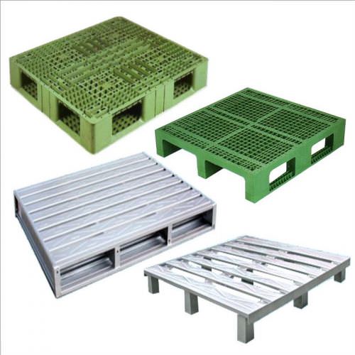 棧板型式分為雙面棧板、單面田字型棧板、單面川字型棧板、堆疊式輕型外銷用棧板。棧板材質分為木棧板、塑膠棧板、鐵棧板、外銷型鐵棧板。